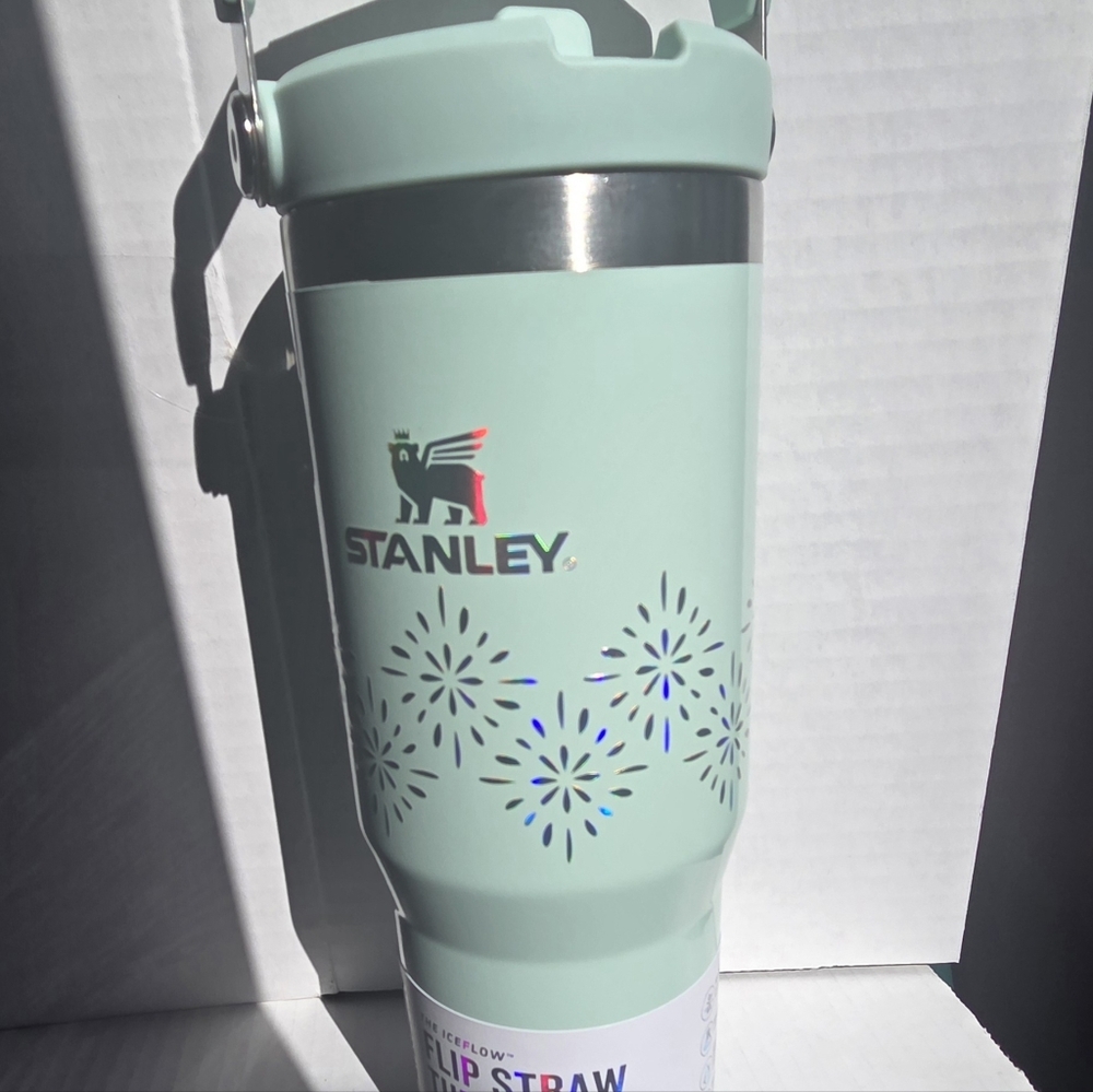 NEW Stanley 30oz Flip Straw Tumbler "SEAGLASS GLOSS"